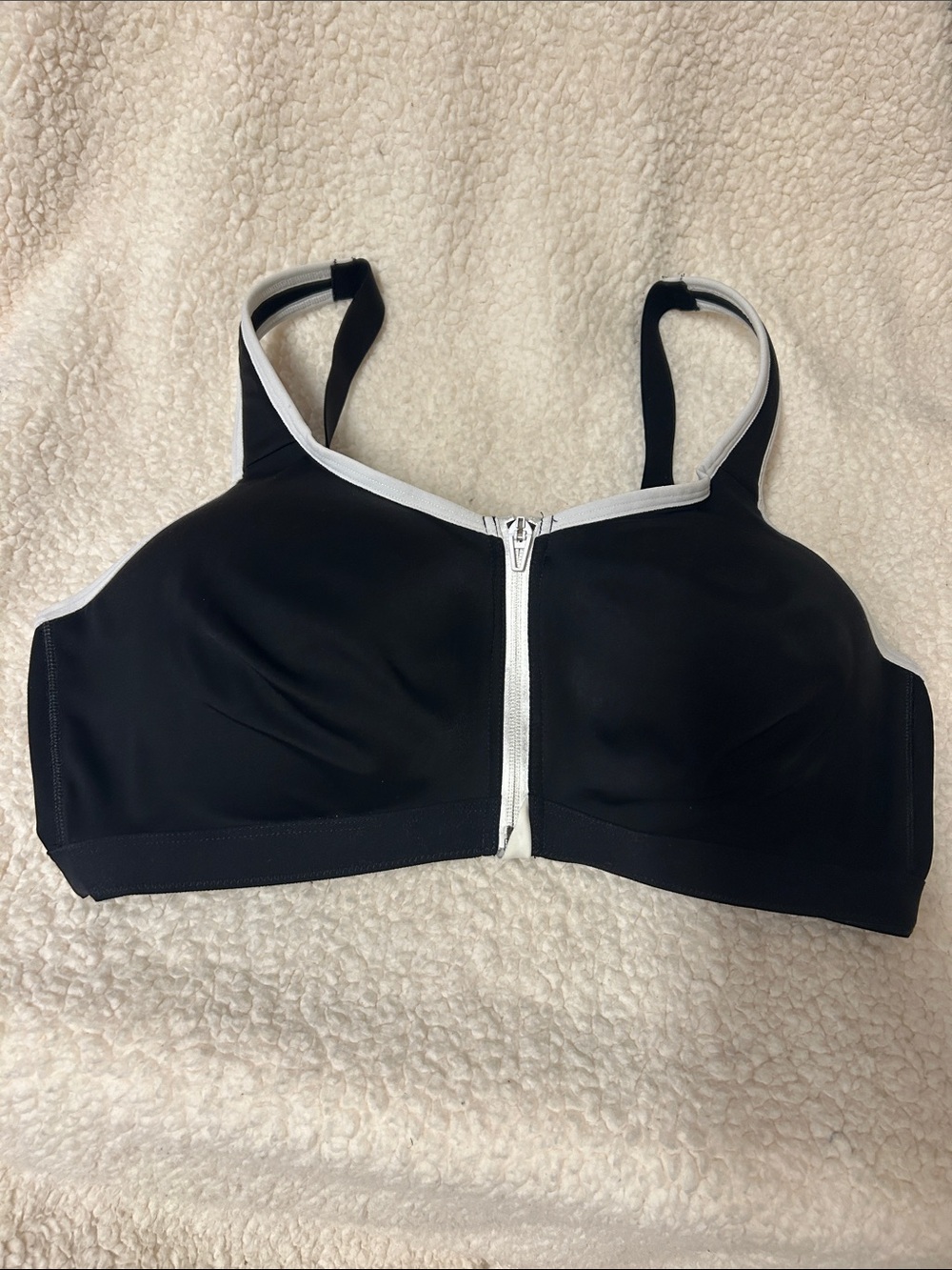 Women’s VS 38DD Sports Bra